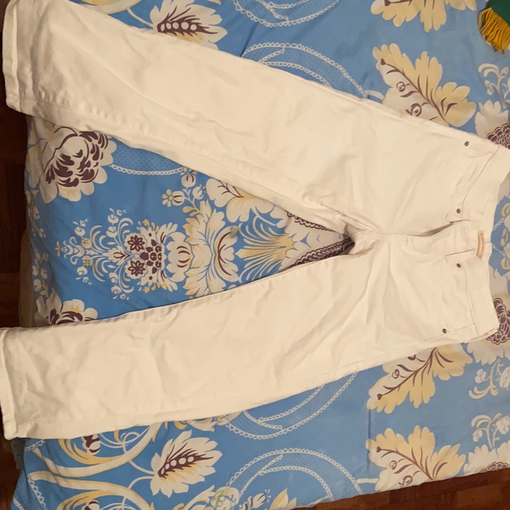 Levi Capri Shorts